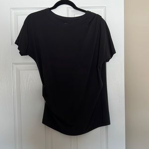 Athleta tee